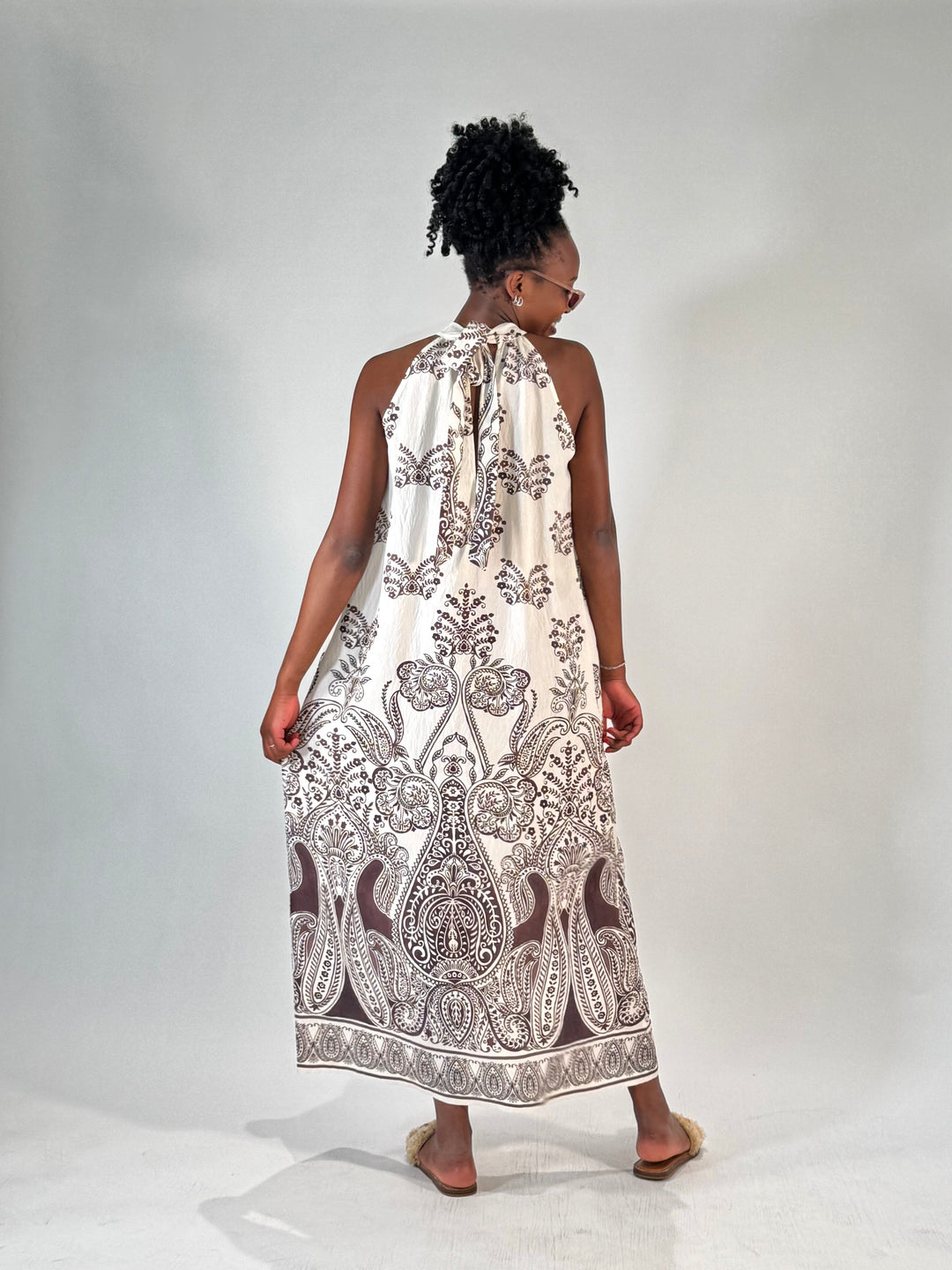 Maxi-Kleid mit Neckholder im Boho-Style