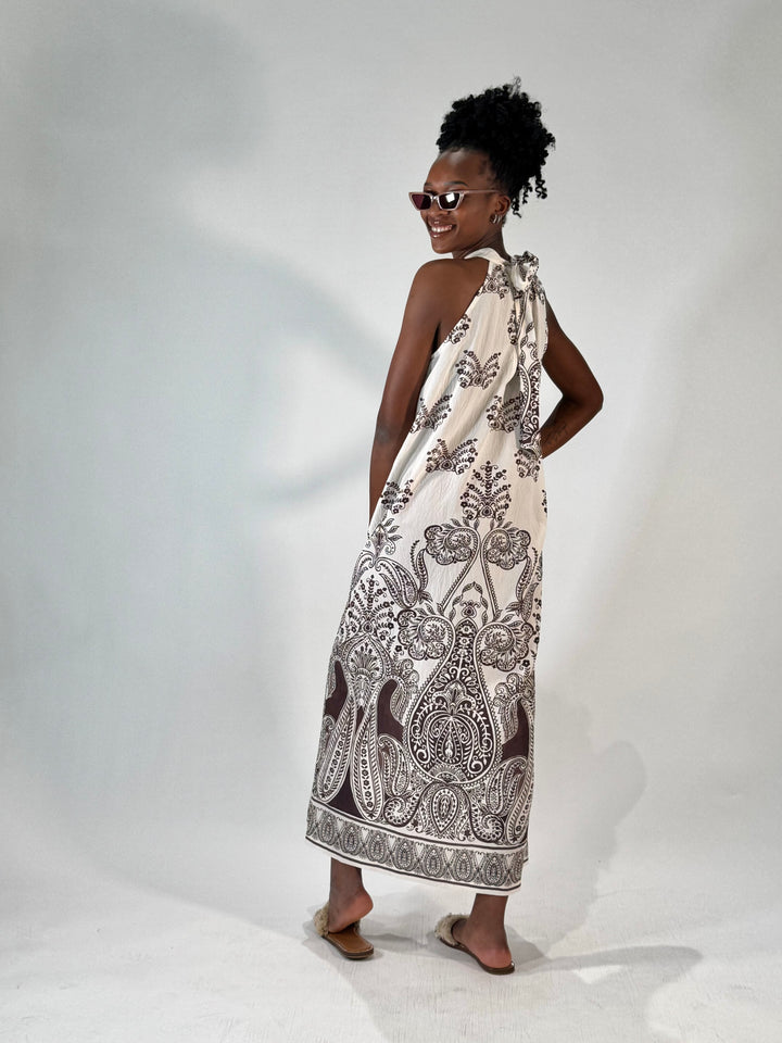 Maxi-Kleid mit Neckholder im Boho-Style