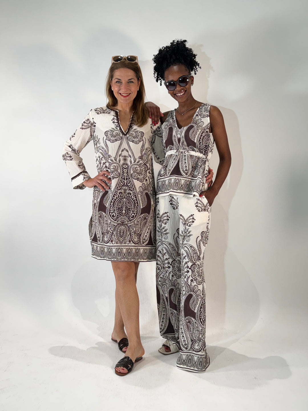 V-Bluse ärmellos mit tiefem Rücken