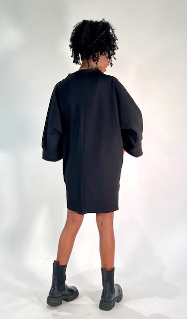 Kleid im Egg Shape