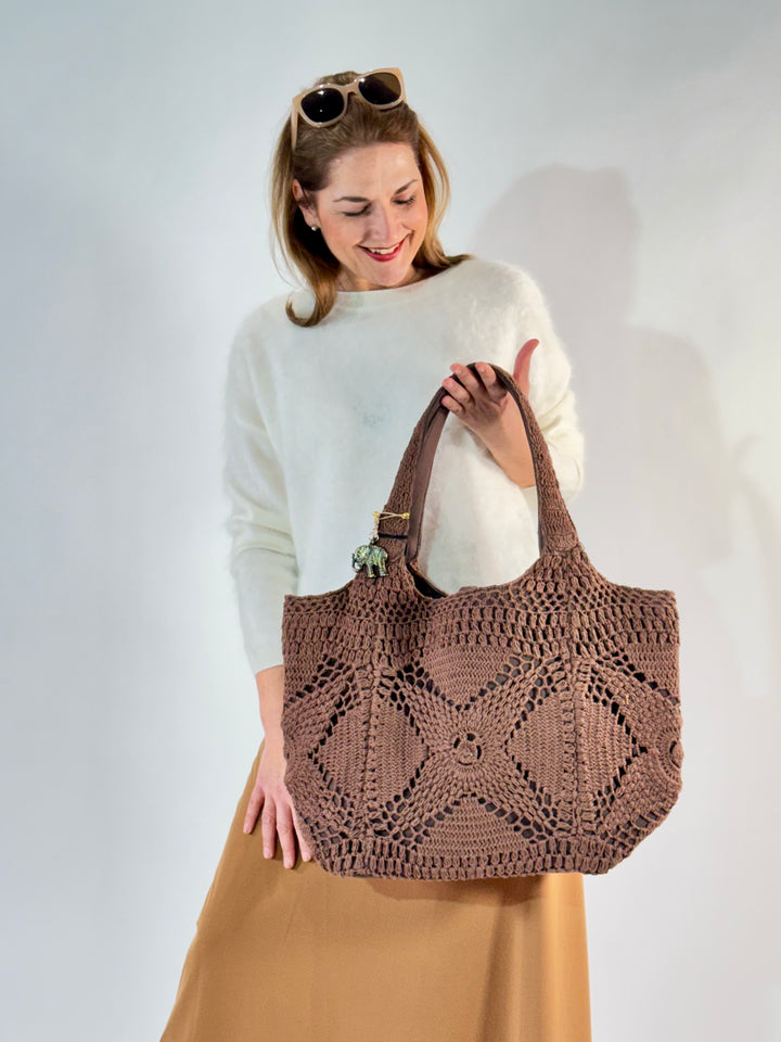 Beuteltasche Cheyenne im Häkel-Design