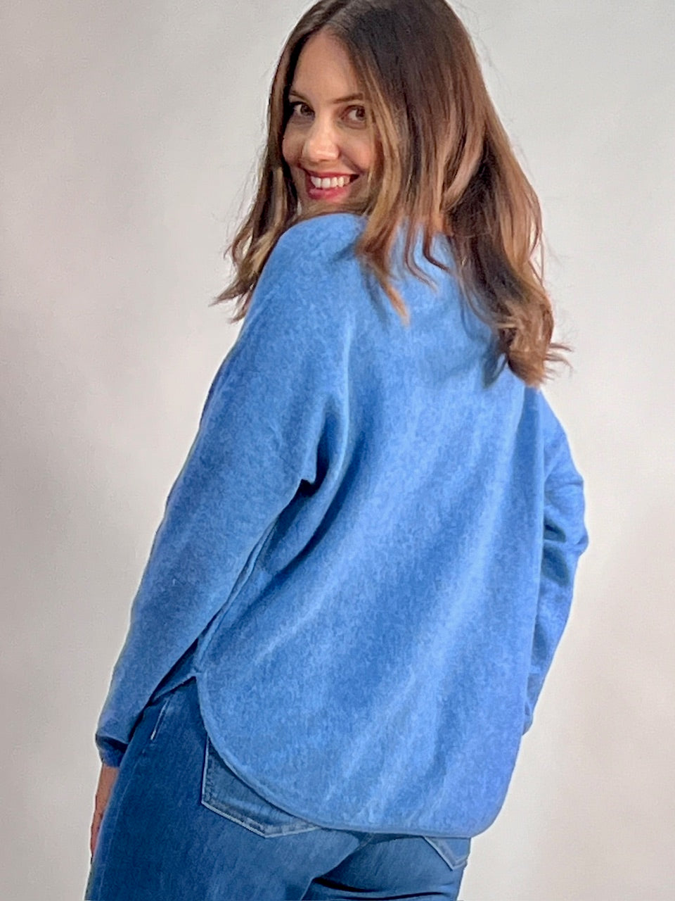 Cashmere Pullover Curved