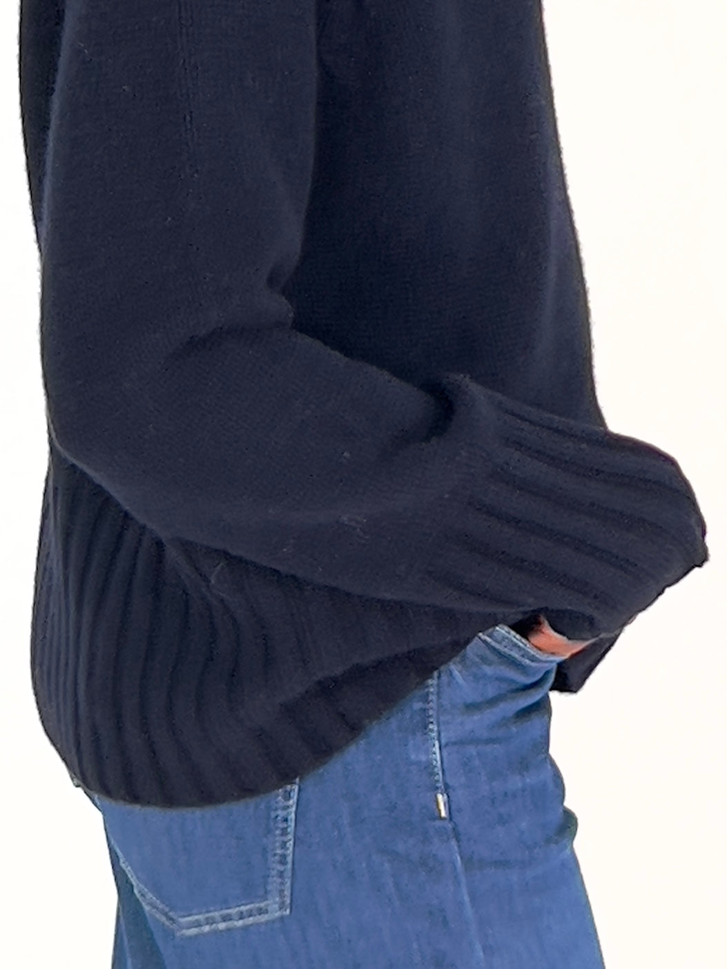 Pull avec détails torsadés