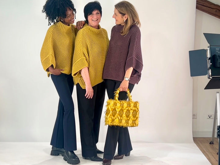 Poncho-Pulli im Linksstrick