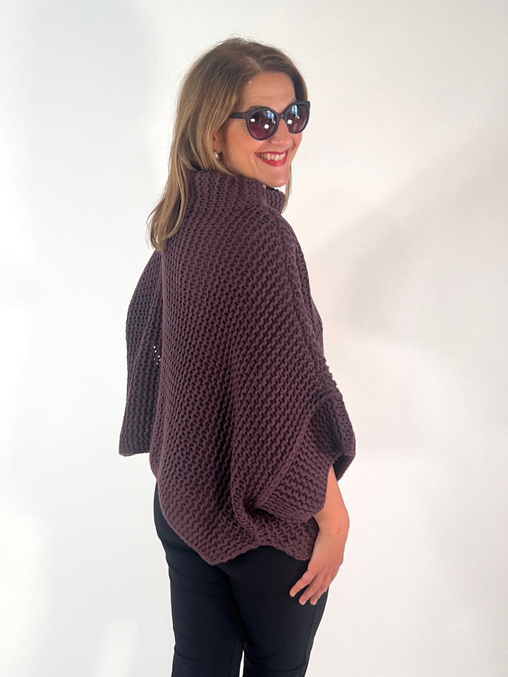 Poncho-Pulli im Linksstrick