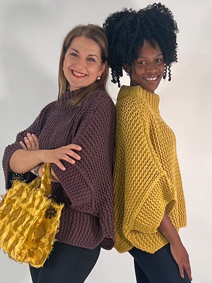 Poncho-Pulli im Linksstrick