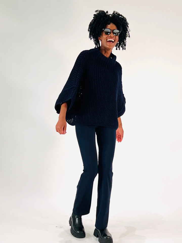 Poncho-Pulli im Linksstrick
