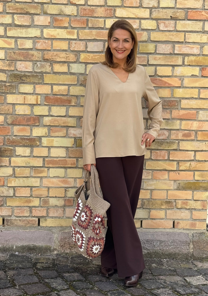 Seidenbluse mit V-Ausschnitt