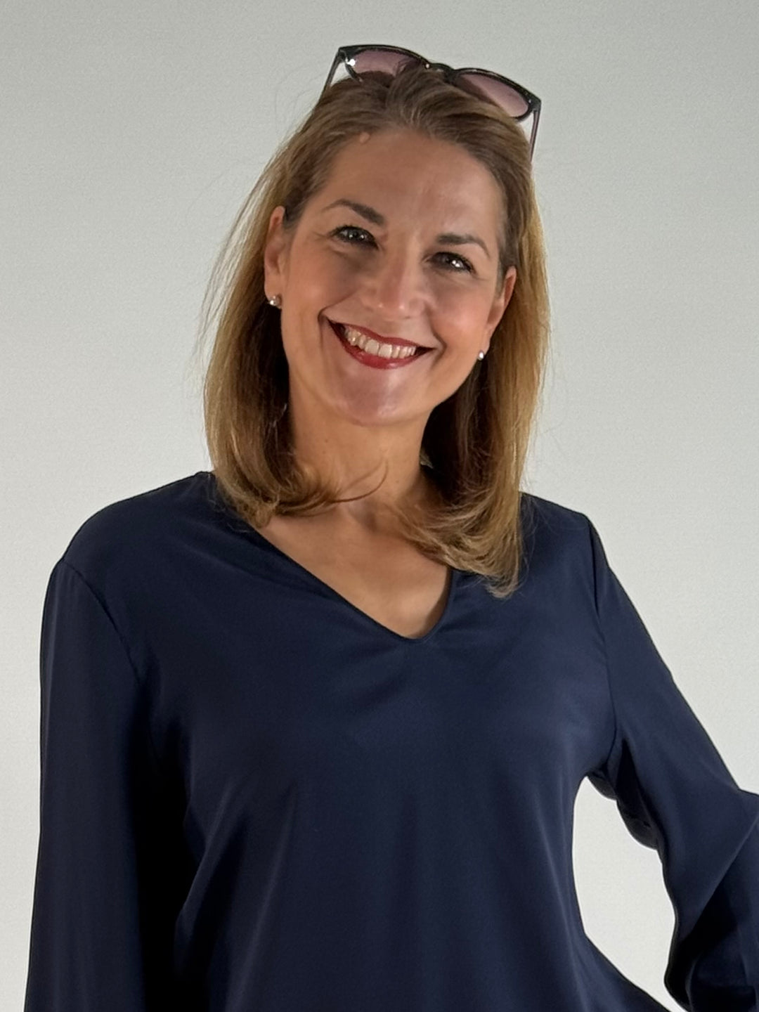 Seidenbluse mit V-Ausschnitt