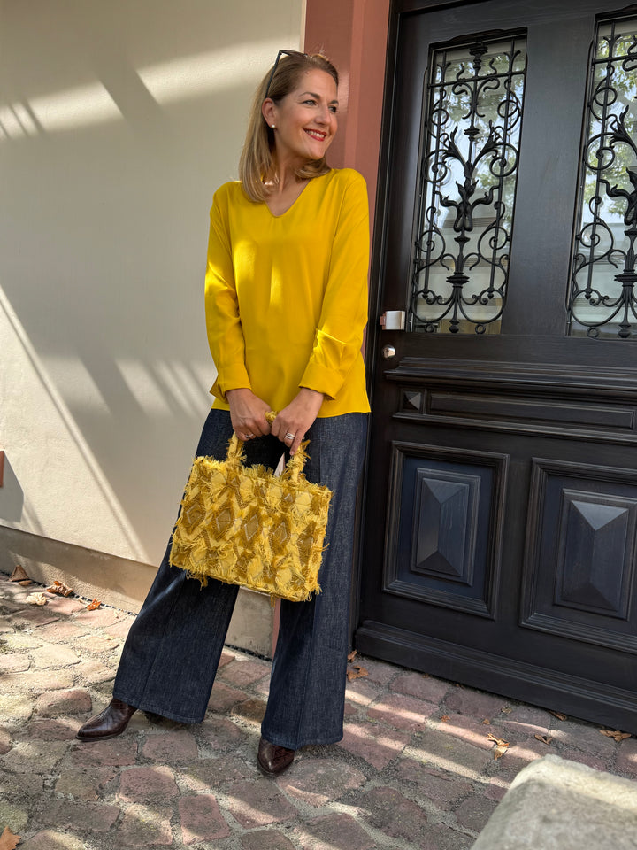 Seidenbluse mit V-Ausschnitt