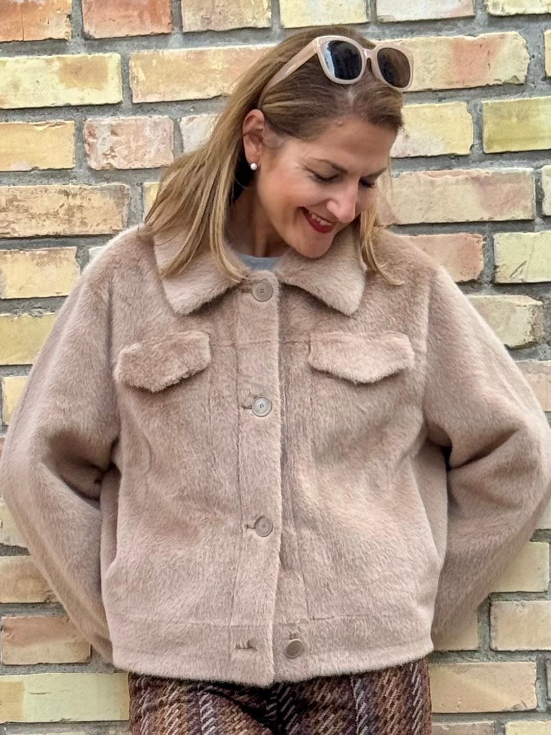 Kurze Jacke Faux Fur