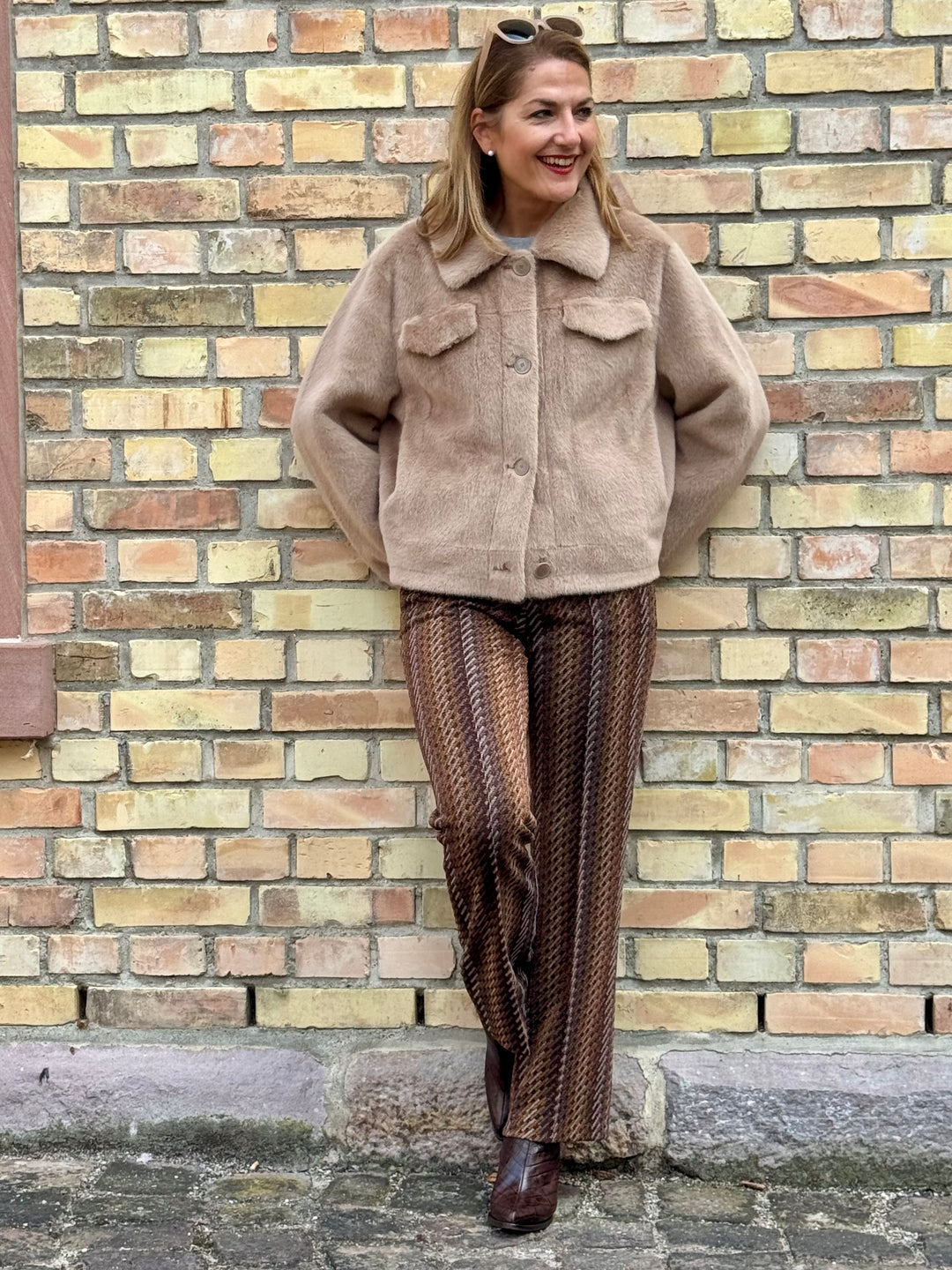 Kurze Jacke Faux Fur