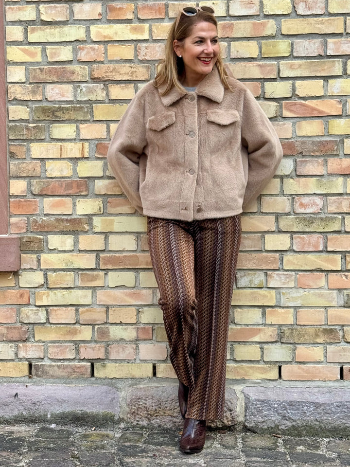Kurze Jacke Faux Fur