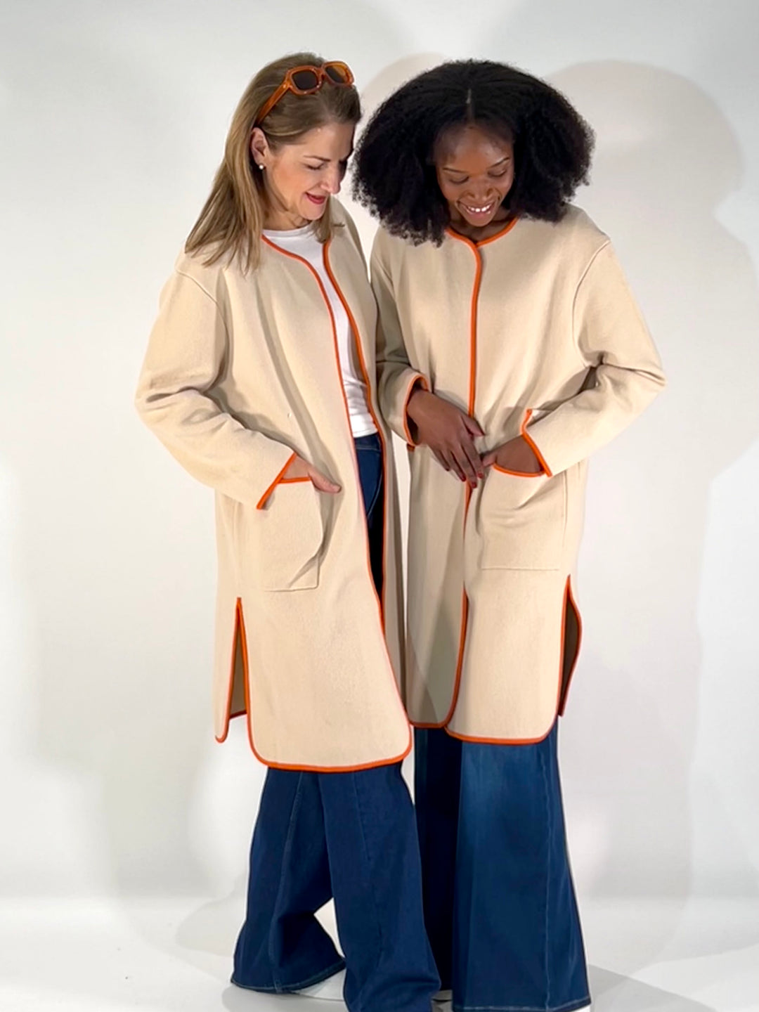 Strickcardigan mit Kontrastabschlüssen