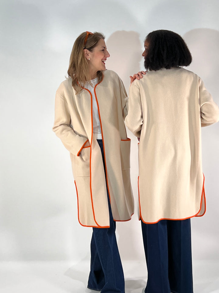 Strickcardigan mit Kontrastabschlüssen