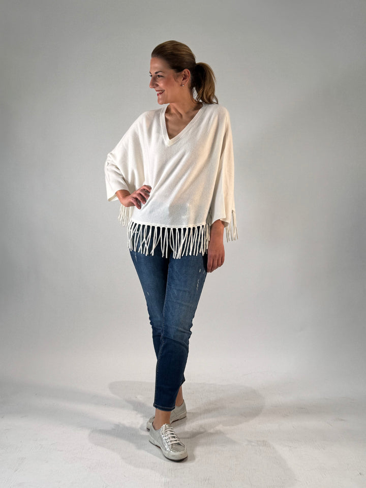 Poncho mit Arm und Fransen