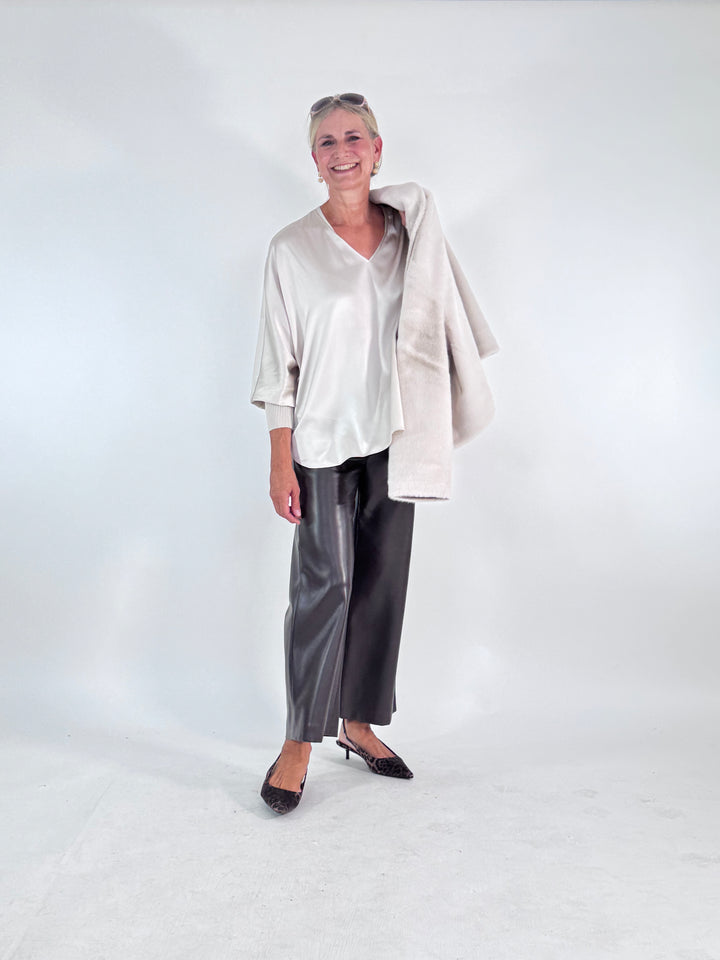 V-Seidenbluse Eva mit Strickbündchen