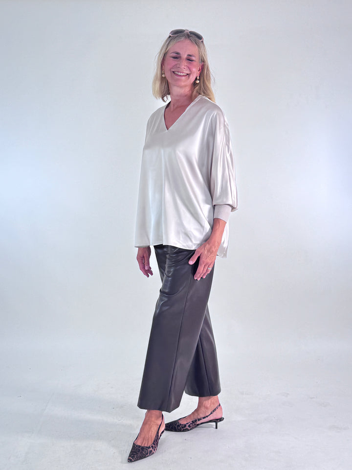 V-Seidenbluse Eva mit Strickbündchen