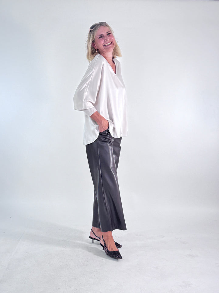 V-Seidenbluse Eva mit Strickbündchen
