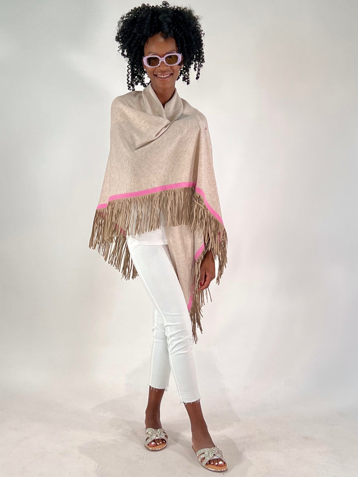 Triangular scarf with leather fringes