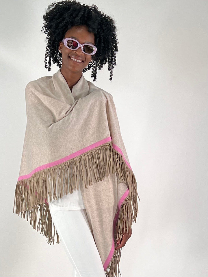 Triangular scarf with leather fringes