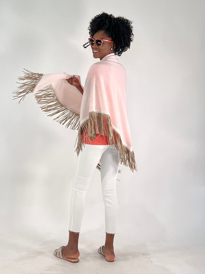 Triangular scarf with leather fringes