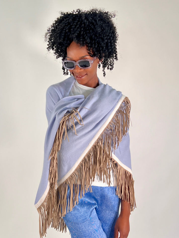 Triangular scarf with leather fringes