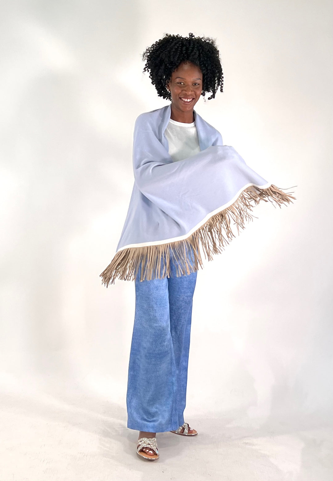 Triangular scarf with leather fringes