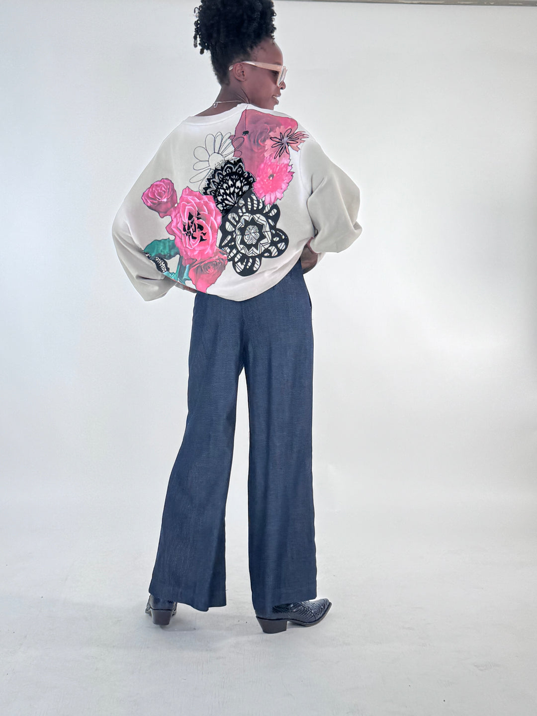 Sweat Tari,  Oversize mit Rosenprint