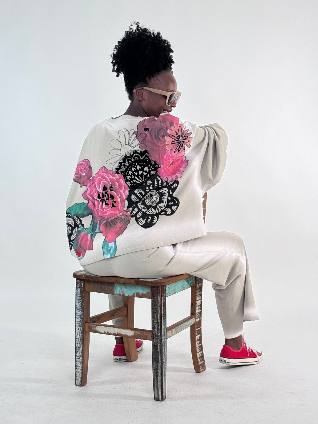 Sweat Tari,  Oversize mit Rosenprint
