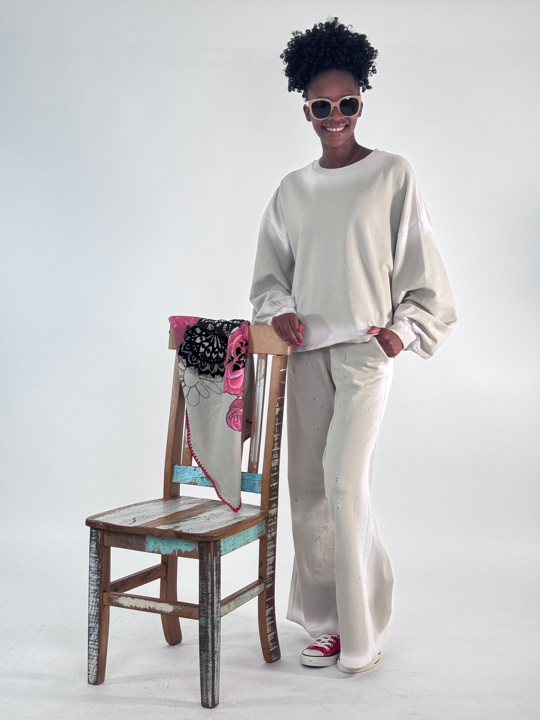 Sweat Tari,  Oversize mit Rosenprint