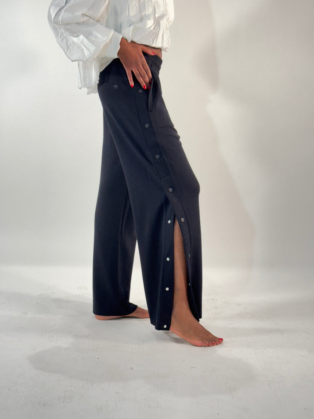 Sweat-Hose Hylo mit seitlicher Knopfleiste