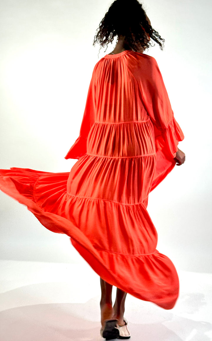 Maxi-Stufen-Kleid mit Seide