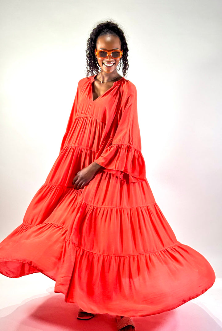 Maxi-Stufen-Kleid mit Seide