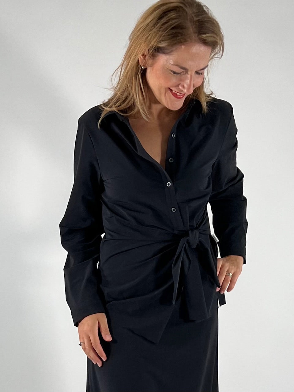 Bluse mit Knotendetail