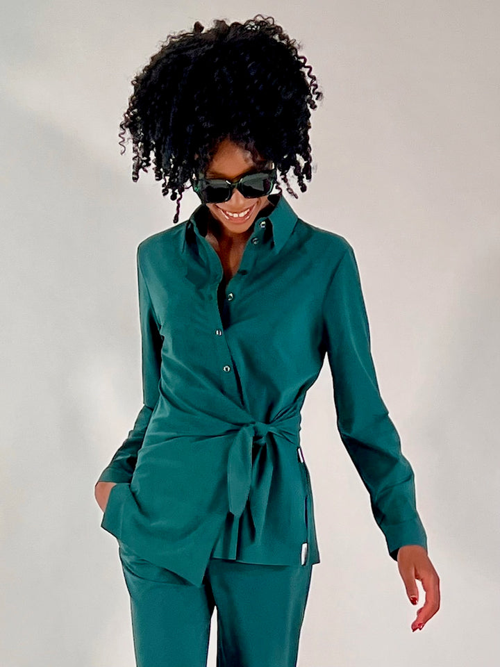 Bluse mit Knotendetail