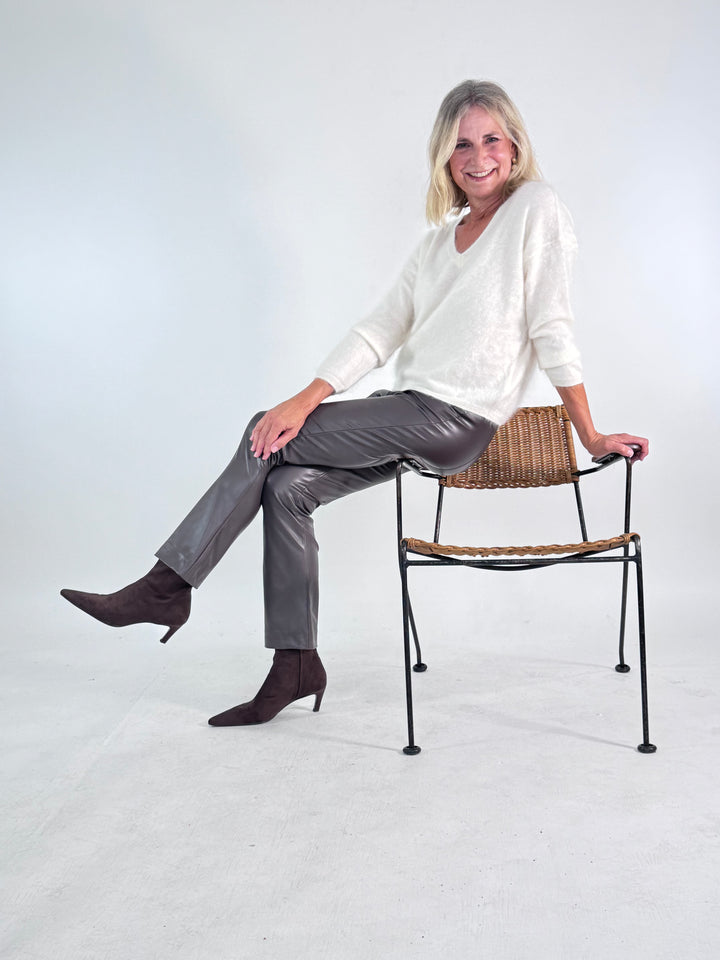 Macy 7/8 Vegan Elastic Nappa Leather