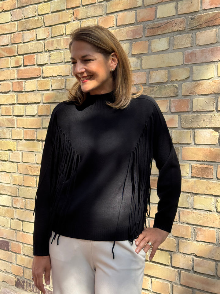 Stehkragen-Pulli mit Fransendetails