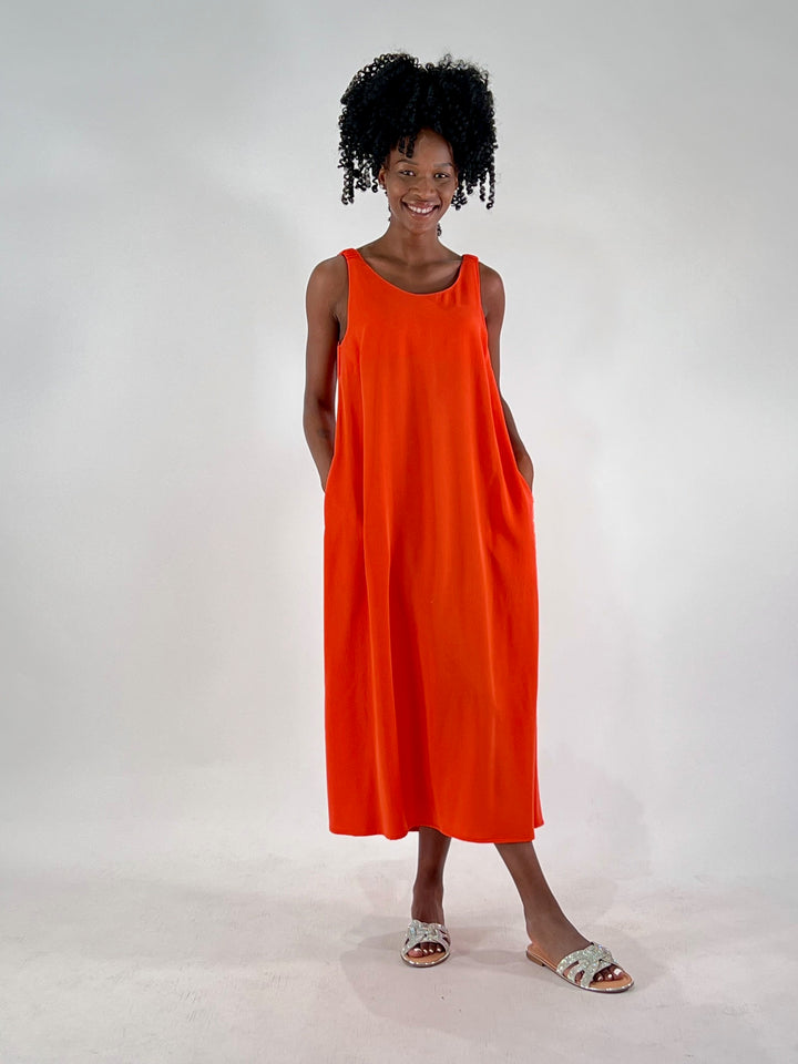 Kleid mit gerafften Trägern
