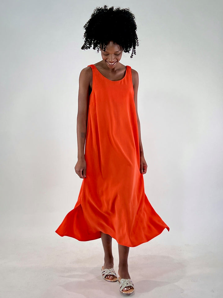 Kleid mit gerafften Trägern