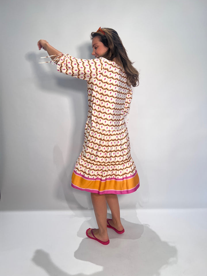 Kleid mit Volant