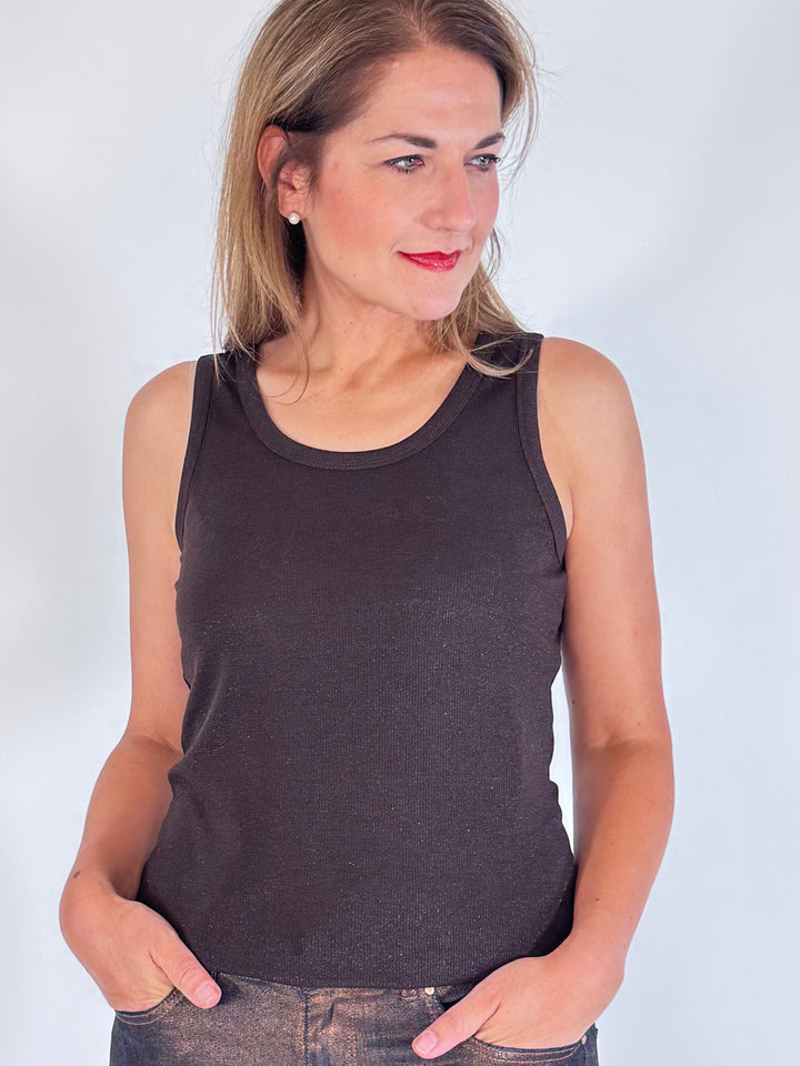 Tanktop in Metallic-Rippstrick