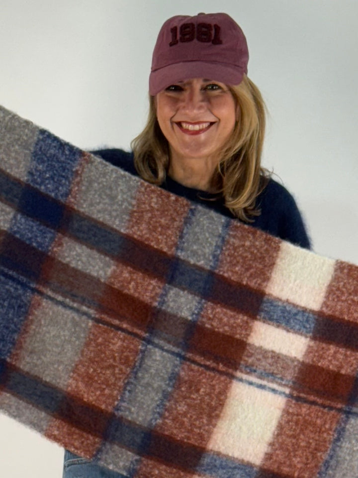 Schal im Karo-Design Felted