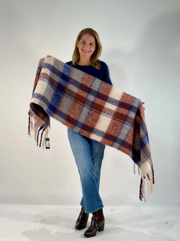 Schal im Karo-Design Felted
