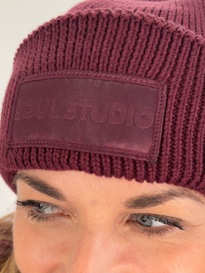 Strick-Mütze mit tonigem Patch