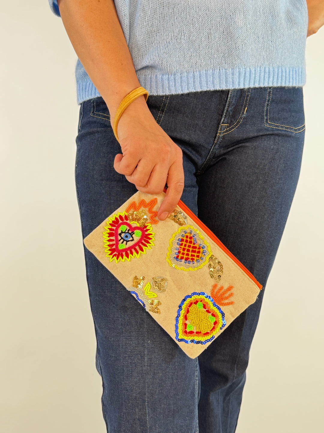 Pouch Bag Lola mit dekorativen Details