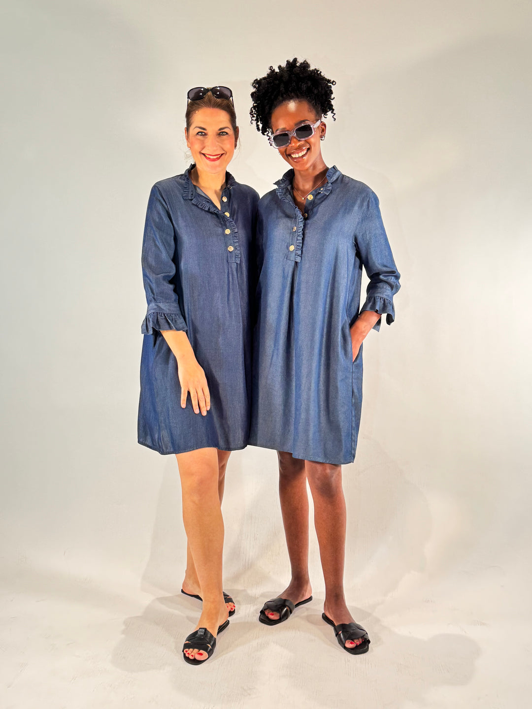 Jeanskleid mit Rüschen