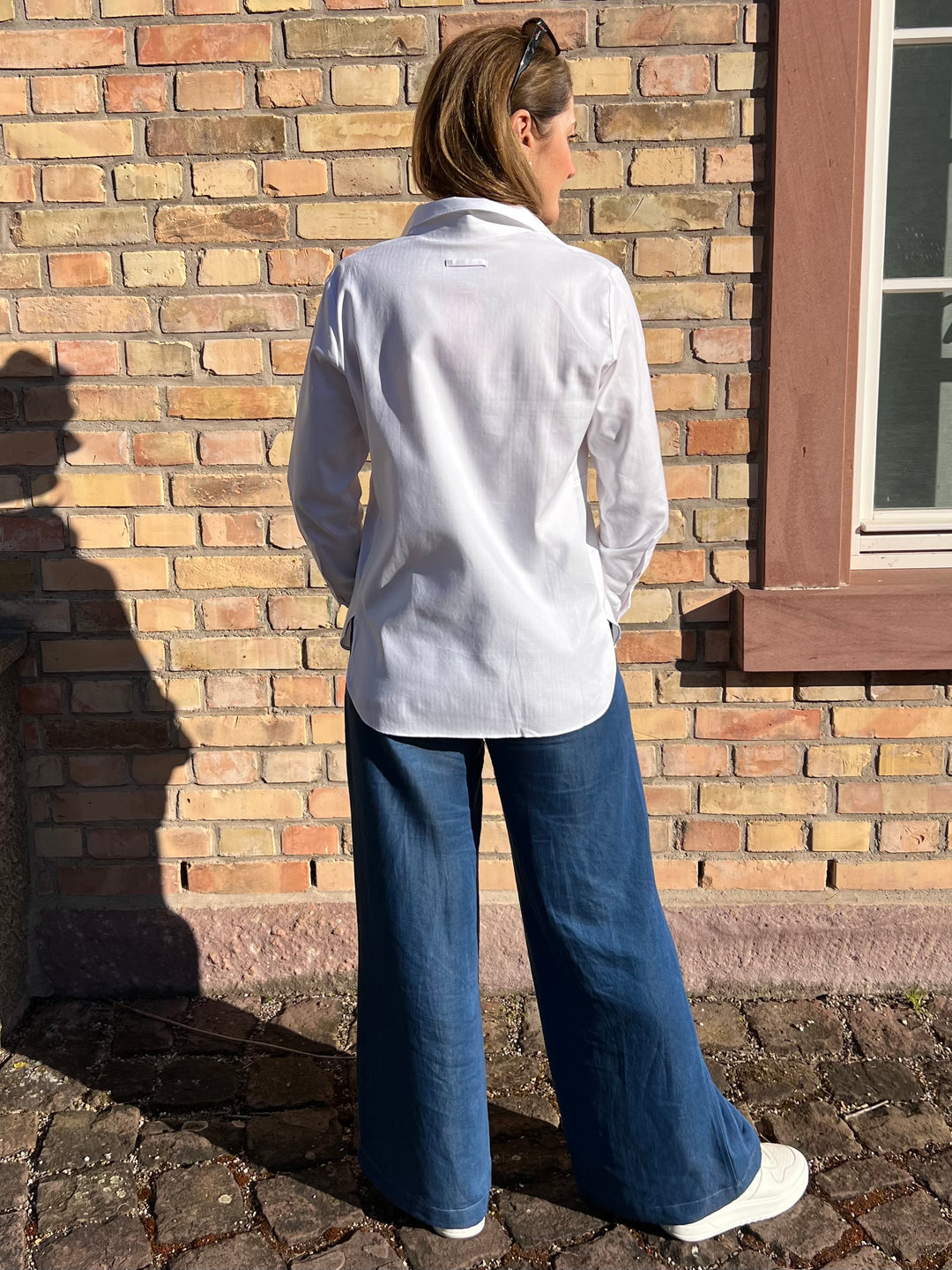 Bluse mit besticktem Brillen Style