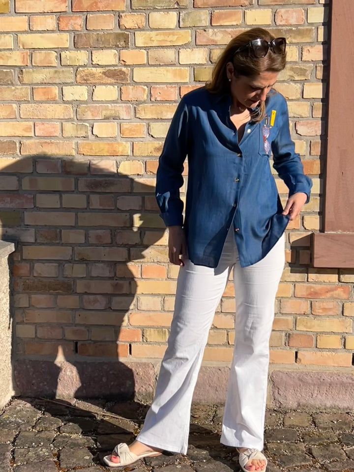 Denim-Bluse mit besticktem Brillen Style