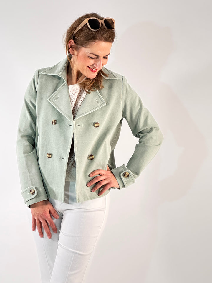Trenchjacke mit einzigartiger Färbung